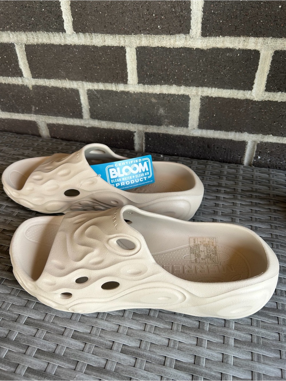 Merrell Beige Men’s Outdoor Slide Sandal / Size 10